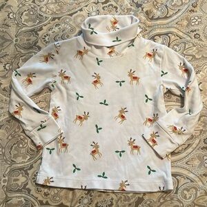 GUC Little English reindeer and holly printed shirt, size 2T